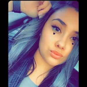 Meet your Posher, April